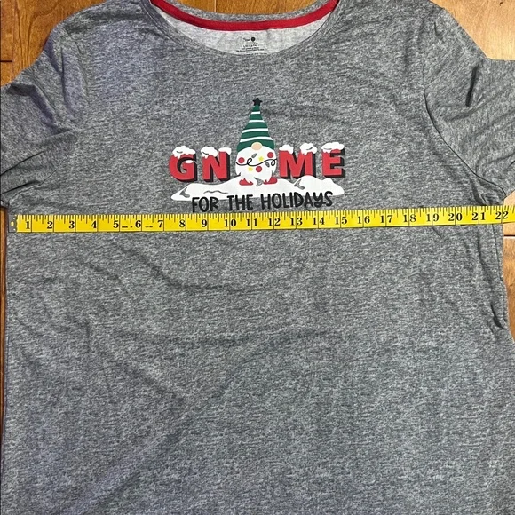 Secret Treasures Heather Gray Long Sleeve Pajama Top Gnomes Holidays Novelty - Picture 4 of 7